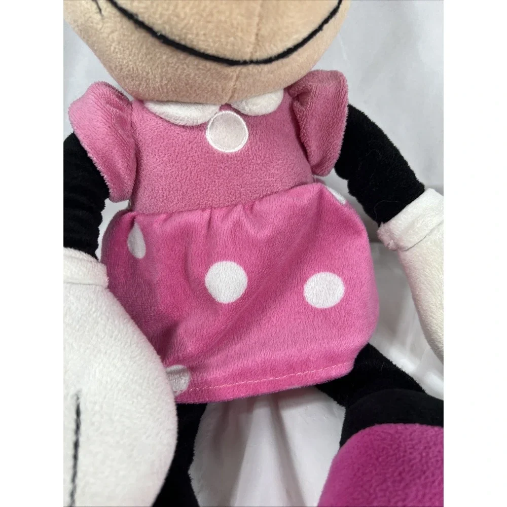Disney Store Exclusive Minnie Mouse 21